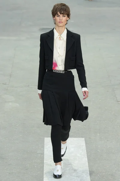 Look 74